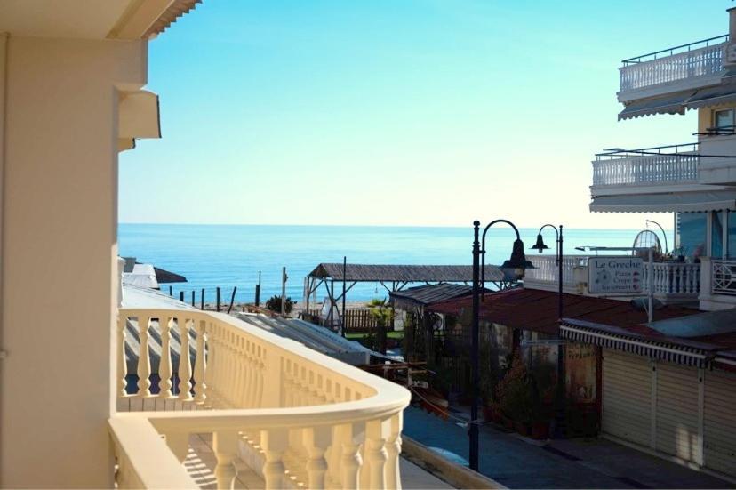 Parthenon Art Hotel Olympiakí Aktí Ngoại thất bức ảnh